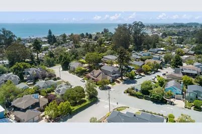 203 Washburn Ave, Capitola, CA 95010 - Photo 53