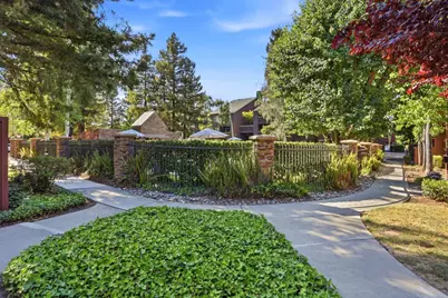 1211 Yarwood Ct, San Jose, CA 95128 - Photo 23