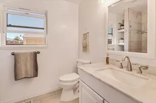 1651 Clearview Dr, Hollister, CA 95023 - Photo 19