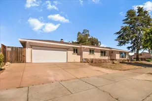 1651 Clearview Dr, Hollister, CA 95023 - Photo 3