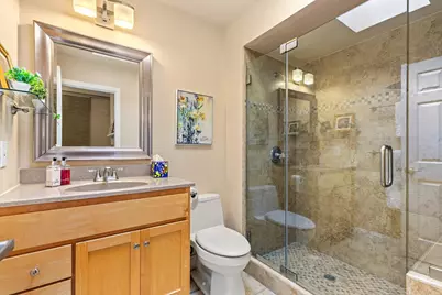 461 Dela Vina Ave 205, Monterey, CA 93940 - Photo 11