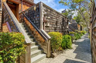 461 Dela Vina Ave 205, Monterey, CA 93940 - Photo 19
