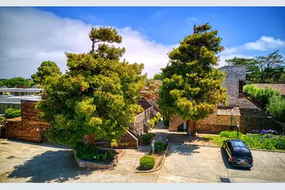 461 Dela Vina Ave 205, Monterey, CA 93940 - Photo 21