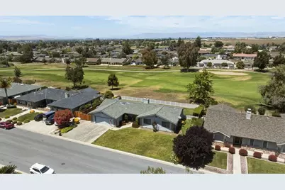 805 S Ridgemark Dr, Hollister, CA 95023 - Photo 1