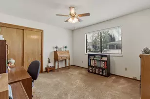 805 S Ridgemark Dr, Hollister, CA 95023 - Photo 13