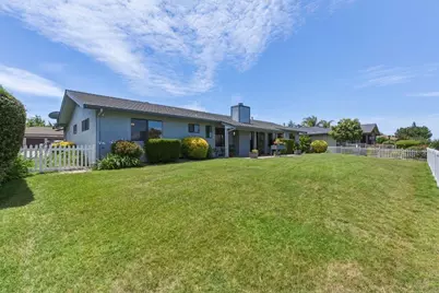 805 S Ridgemark Dr, Hollister, CA 95023 - Photo 25