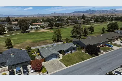 805 S Ridgemark Dr, Hollister, CA 95023 - Photo 29