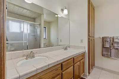 805 S Ridgemark Dr, Hollister, CA 95023 - Photo 15