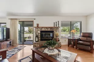 805 S Ridgemark Dr, Hollister, CA 95023 - Photo 3