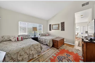 1405 Casablanca Cir, Gilroy, CA 95020 - Photo 27