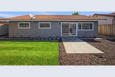 2235 Fairmont Dr, San Jose, CA 95148 - Photo 25