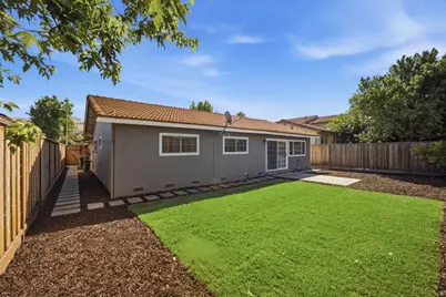 2235 Fairmont Dr, San Jose, CA 95148 - Photo 27