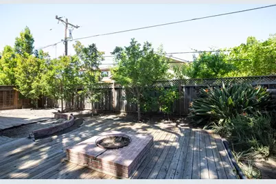 3161 Emerson St, Palo Alto, CA 94306 - Photo 23