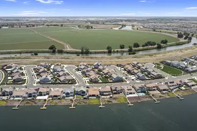 16071 Riverton Ave, Lathrop, CA 95330 - Photo 55