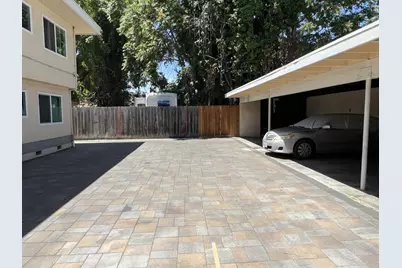 431 E Saint John St, San Jose, CA 95112 - Photo 5