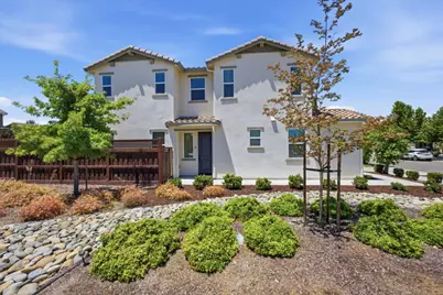1702 Plumas Dr, Lathrop, CA 95330 - Photo 3