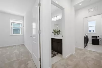 1702 Plumas Dr, Lathrop, CA 95330 - Photo 9
