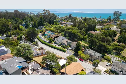 517 Sumner Ave, Aptos, CA 95003 - Photo 3