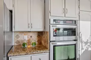 379 Photinia Ln, San Jose, CA 95127 - Photo 15