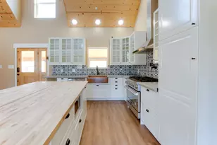 20391 Panoche Rd, Paicines, CA 95043 - Photo 5