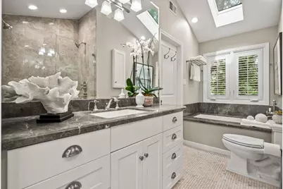 25 Woodhue Ct, Redwood City, CA 94062 - Photo 27