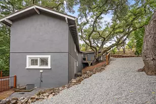 25 Woodhue Ct, Redwood City, CA 94062 - Photo 53