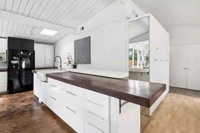 1046 Metro Cir, Palo Alto, CA 94303 - Photo 29