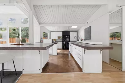 1046 Metro Cir, Palo Alto, CA 94303 - Photo 27