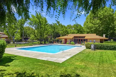 209 E Red Oak Dr F, Sunnyvale, CA 94086 - Photo 35