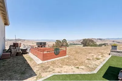 2774 Butterfly Ct, San Juan Bautista, CA 95045 - Photo 47