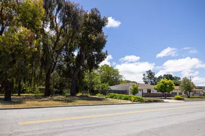 20091 Portola Dr, Salinas, CA 93908 - Photo 51