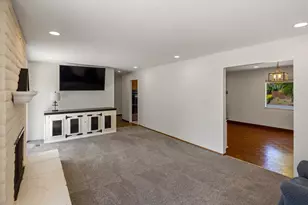 20091 Portola Dr, Salinas, CA 93908 - Photo 7