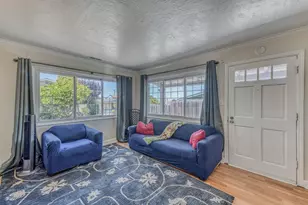 1212 Waring St, Seaside, CA 93955 - Photo 3