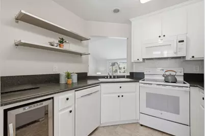 855 Mountain View Dr 4, Daly City, CA 94014 - Photo 7