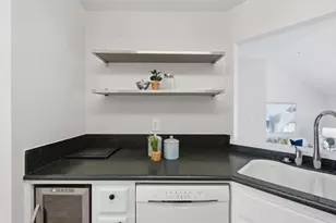 855 Mountain View Dr 4, Daly City, CA 94014 - Photo 9