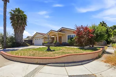 1347 Bertland Ct, San Jose, CA 95131 - Photo 3