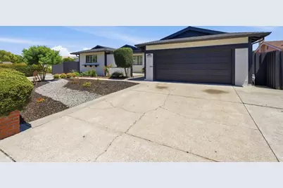 7516 Shady Hollow Dr, Newark, CA 94560 - Photo 3