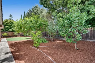 850 Roble Dr, Sunnyvale, CA 94086 - Photo 49