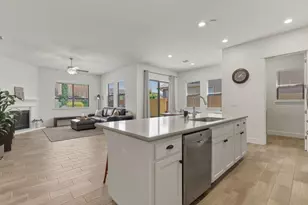 1661 Castlerock Dr, Hollister, CA 95023 - Photo 11