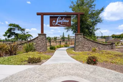 1661 Castlerock Dr, Hollister, CA 95023 - Photo 47
