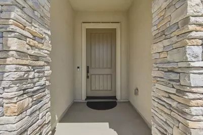 1661 Castlerock Dr, Hollister, CA 95023 - Photo 5