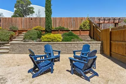 1661 Castlerock Dr, Hollister, CA 95023 - Photo 31