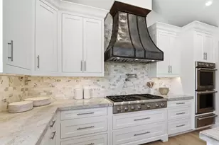 25600 Burke Ln, Los Altos Hills, CA 94022 - Photo 7
