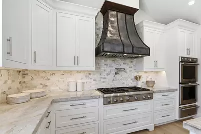 25600 Burke Ln, Los Altos Hills, CA 94022 - Photo 9