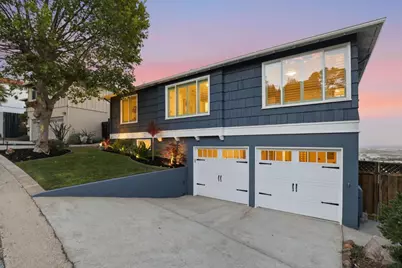 1049 Buckland Ave, San Carlos, CA 94070 - Photo 3