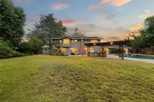 19121 Harleigh Dr, Saratoga, CA 95070 - Photo 73