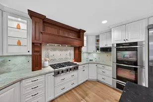 19121 Harleigh Dr, Saratoga, CA 95070 - Photo 23