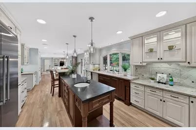 19121 Harleigh Dr, Saratoga, CA 95070 - Photo 25