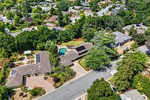 19121 Harleigh Dr, Saratoga, CA 95070 - Photo 11