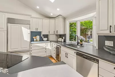 747 Alvina Ct, Los Altos, CA 94024 - Photo 9